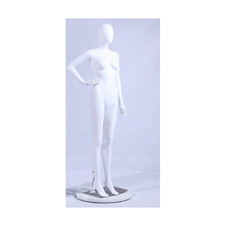 Mannequin Hire Berlin, Rent Mannequins, Cloakroom Supplies, Event Props