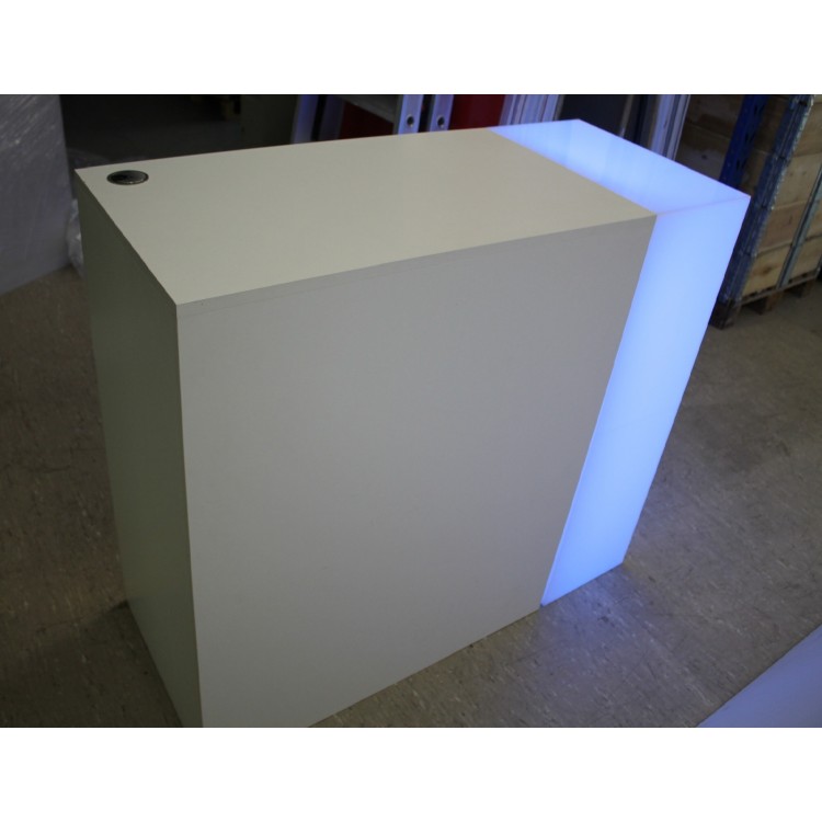 Event Hire Berlin | Lockable Exhibition Counter LED